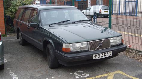 1995 Volvo 940 Turbo 4dr Sedan 4-spd auto w/OD