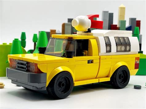 LEGO MOC Pizza Planet Truck from Toy Story by IBrickedItUp | Rebrickable - Build with LEGO