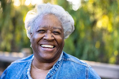 Senior Black Woman Portrait Stock Photo - Download Image Now - Portrait, Senior Adult, Senior ...