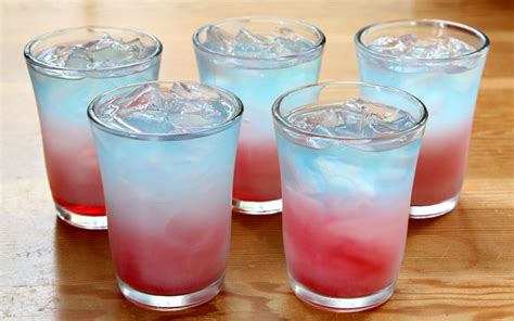 Top 10 Blue Curaçao Drinks with Recipes - Only Foods