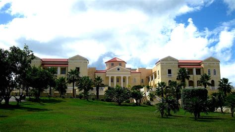 Is Caribbean Medical University A Good School Medicine - Medicine Choices