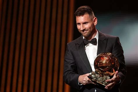 Ballon d’Or Awards LIVE: Latest updates as Lionel Messi crowned and Aitana Bonmati wins Feminin ...