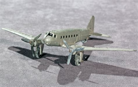 Old Antique Toys: Vintage Old Metal Toy Airplanes