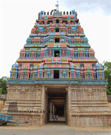 NAMASIVAYA: Srivanchiyam thiruvarur temple door open on eclipse time