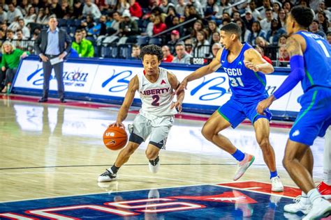 Liberty Flames Men's Basketball defeats FGCU 74-67 - The Liberty Champion