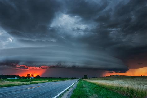 Mike Hollingshead Storm Chasing Photography | The Coolector