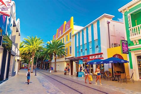 Oranjestad Aruba - Day & Night | My Aruba Guide