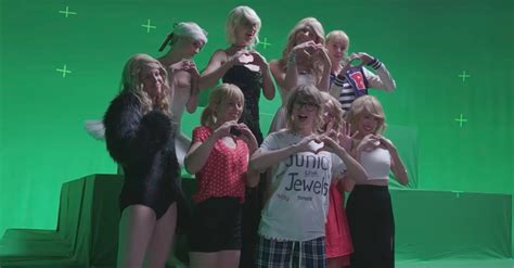 Taylor Swift "Look What You Made Me Do" Behind the Scenes | POPSUGAR ...