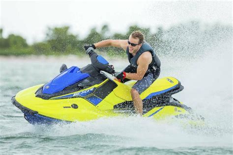 15 Best Jet Skis For Speedy Summer Fun