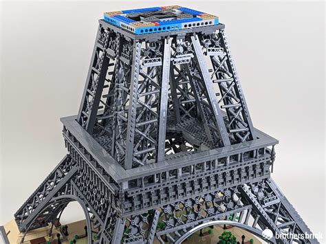 LEGO Icons 10307 Eiffel Tower - TBB Review -6FT69 - 84 - The Brothers Brick | The Brothers Brick