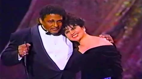 Linda Ronstadt & Aaron Neville - Don't Know Much (Stereo) 1990 HQV ...