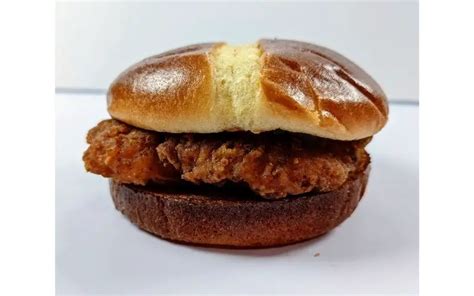 McDonald’s Crispy Chicken Sandwich Review: Is it Enough Against the ...