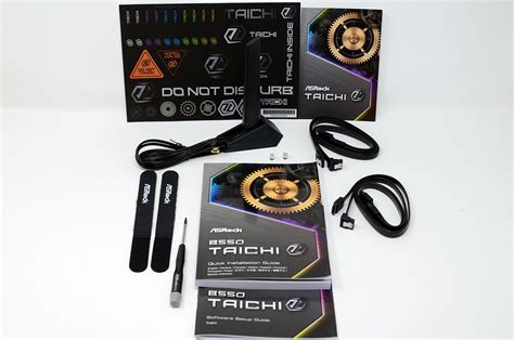 ASRock B550 Taichi Review - Packaging & Contents | TechPowerUp