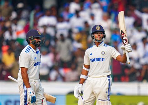 Photos: IND vs ENG: First Test match-Day 1