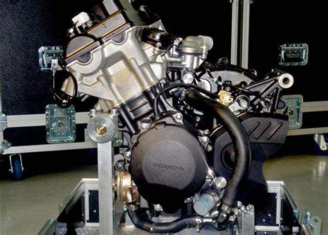 Building Moto2 Honda CBR Race Bike Engines | Take a Behind-the-Scenes ...