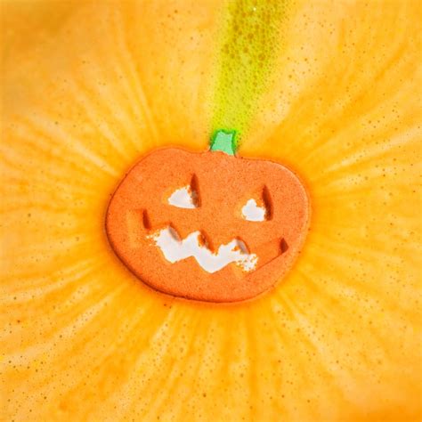 Lush Punkin Pumpkin Bath Bomb | Lush Halloween Collection 2020 | POPSUGAR Beauty Photo 13