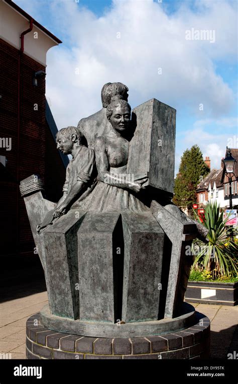 The Saltworkers statue, Droitwich Spa, Worcestershire, England, UK Stock Photo - Alamy