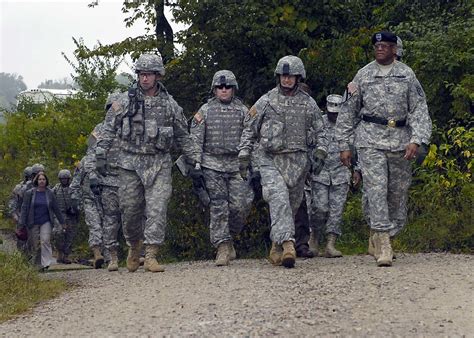 KFOR 12 training | Maj. Gen. Michael Bednarek (center), Firs… | Flickr