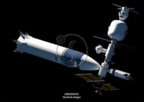 Lunar Gateway space station concept, with SpaceX Lunar Starship ...