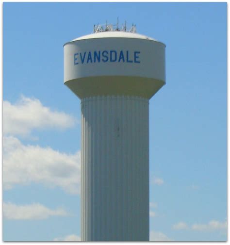 Evansdale, Iowa | Doug Wallick | Flickr