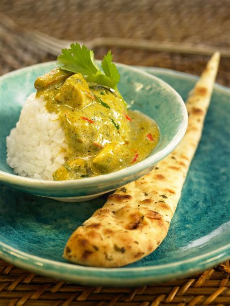 Green Indian Curry with Naan recipe | Eat Smarter USA