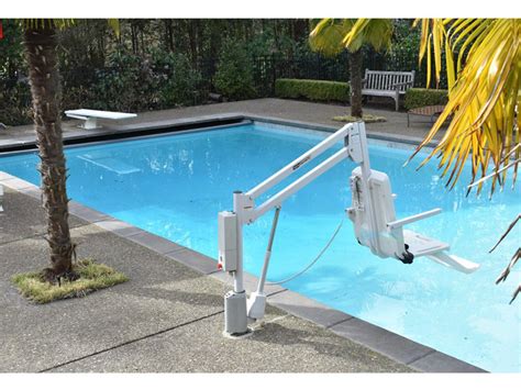 SR Smith aXs2 ADA Compliant Pool Lift with Locking Anchor | 310-0000