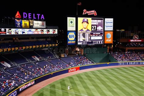 MLB Atlanta Braves - Scoreboard and Outfield Editorial Photography - Image of event, ballgame ...