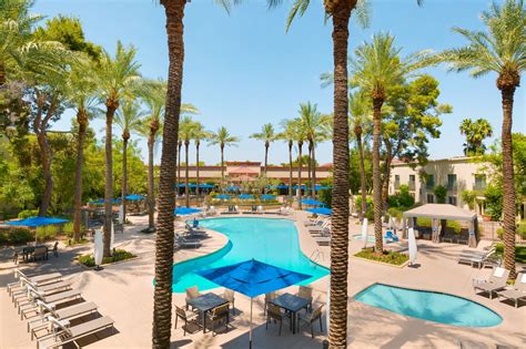 Hilton Scottsdale Resort & Villas Day Pass | ResortPass