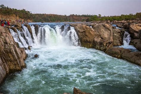 Top 10 Famous Waterfalls in Madhya Pradesh