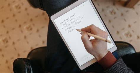 11 Best Apple Pencil Apps for Note-Taking on iPad and Mac