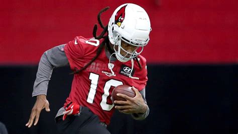 Cardinals' receiver DeAndre Hopkins' XXXL hands are 'incredible' - ESPN - NFL Nation- ESPN