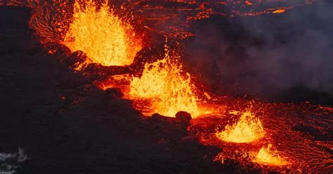 Iceland volcano: Grindavik residents given hours to collect belongings ...