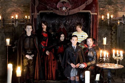 The Dracula family - Vampires Photo (2102124) - Fanpop