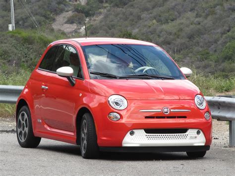 2013 Fiat 500e Electric Car 'Sold Out' In California