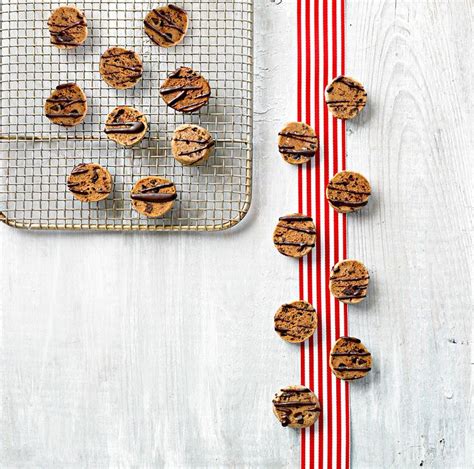 12 of Our Favorite New and Traditional Hanukkah Dessert Recipes