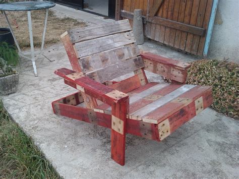 Chaise bordelaise en bois de palette | Chaise bordelaise en … | Flickr