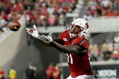 Louisville football dipping back into the transfer portal for a tight end?