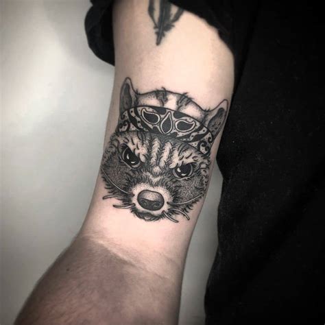 Chimera Tattoo :: Tetovací studio :: Tatéři