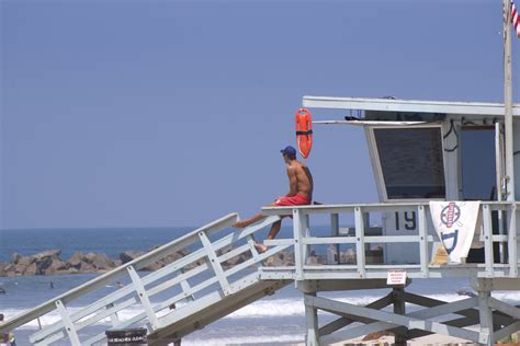 Free Stock Photo 2626-beach lifeguard | freeimageslive