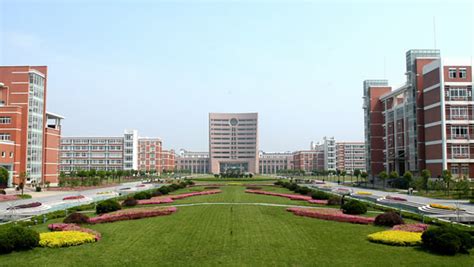 Hangzhou dianzi university – Traktorpool schlepper