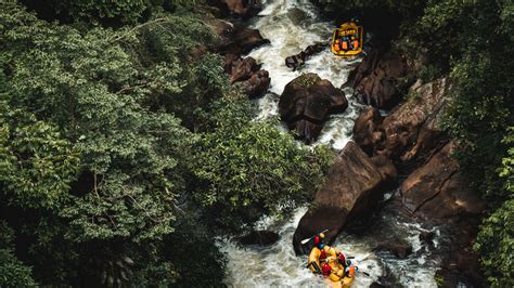 How to Do Whitewater Rafting Trips The Right Way - Rocky Mountain Whitewater Rafting