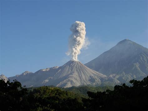 VOLCÁN SANTA MARIA (GUATEMALA) - CHILE POST™