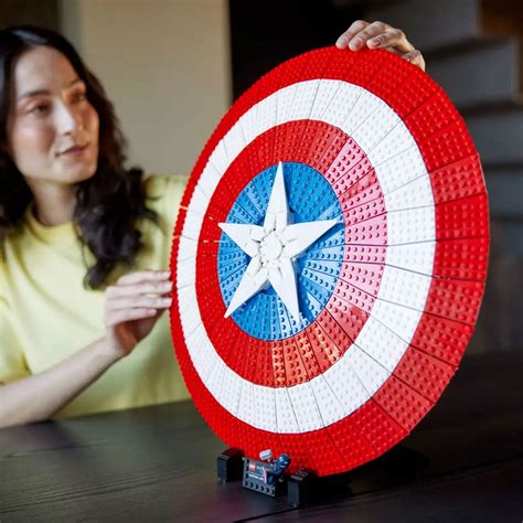 LEGO Captain America's Shield | Uncrate Supply