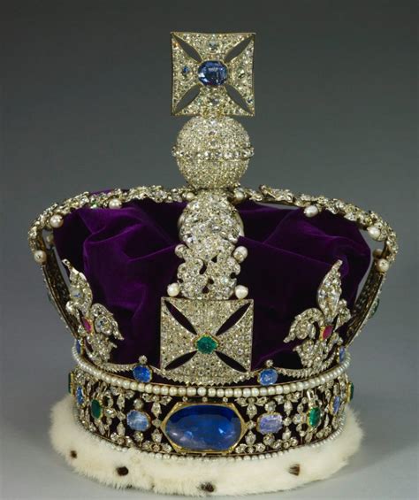 The British Crown Jewels and Queen Elizabeth II | Love of Sapphires