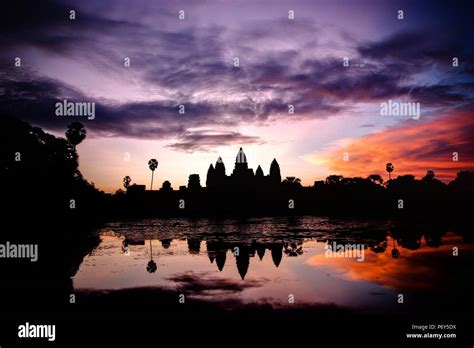 angkor wat at sunrise Stock Photo - Alamy