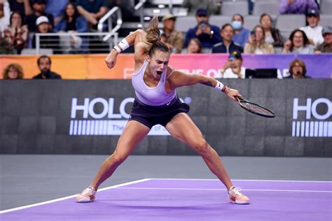 Sabalenka trounces No. 1 Swiatek to reach WTA Finals title match | Daily Sabah