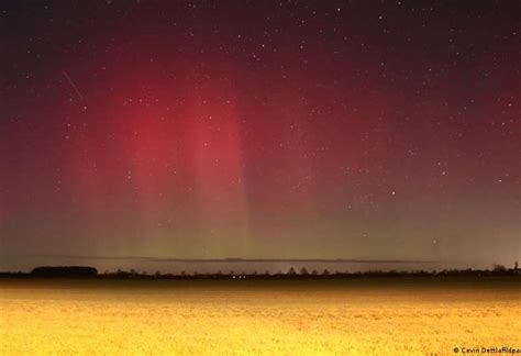 Unusual spectacle: Northern lights light up Germany's night sky - TIme News