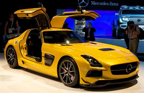 File:Mercedes Benz AMG SLS Black.jpg - Wikimedia Commons