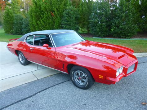 Seller of Classic Cars - 1972 Pontiac GTO (Red/Black)