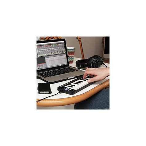 M-Audio Keystation Mini 32 MK3 - AudioWorks.cz - Hudební nástroje